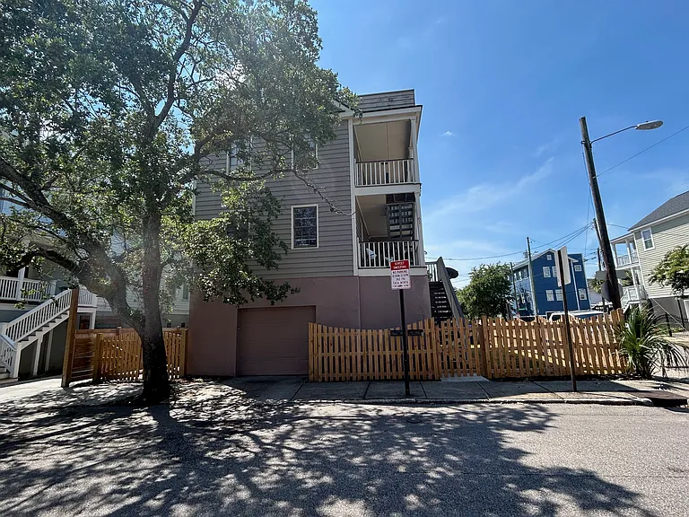 61 Cooper St #A — Photo 26