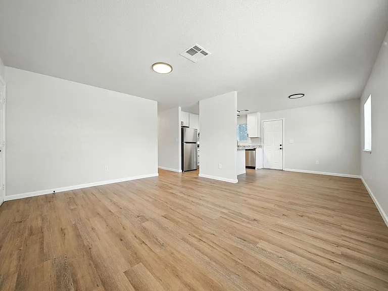 3236 Lawrence Rd #A-D — Photo 13