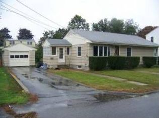 102 Gray St, Manchester, NH 03103