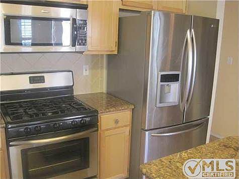 5th image of 229 Summerbrooke Ct
