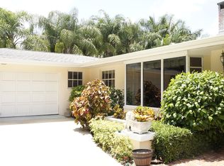 715 Riomar Dr, Vero Beach, FL 32963