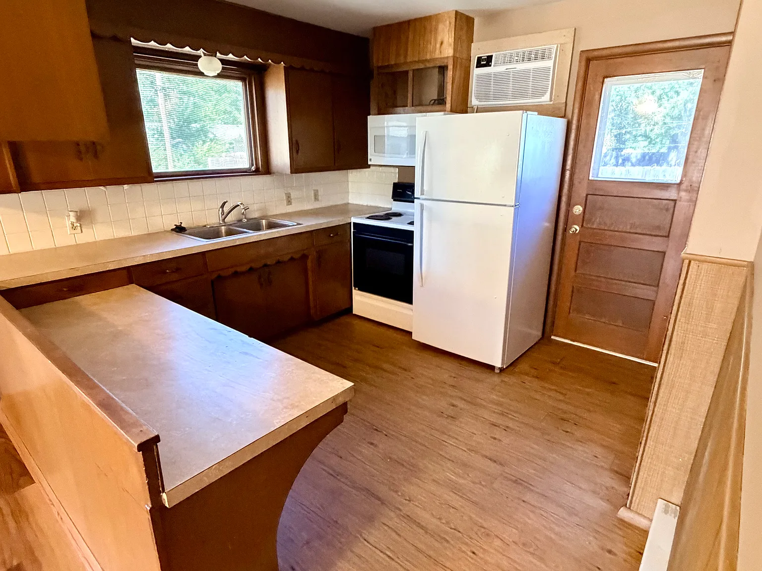 2 bed, 625 sqft, $650 — Photo 4