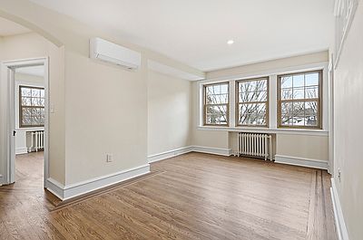 3rd image of 8001 Germantown Ave APT 27