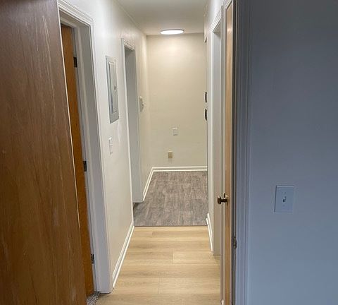 2nd image of 921 Coolidge Rd #12