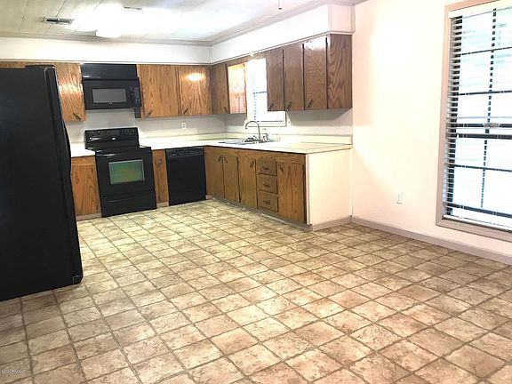 3rd image of 101 Herlil Cir