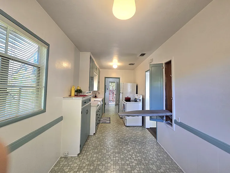 3901 Downey Way — Photo 15