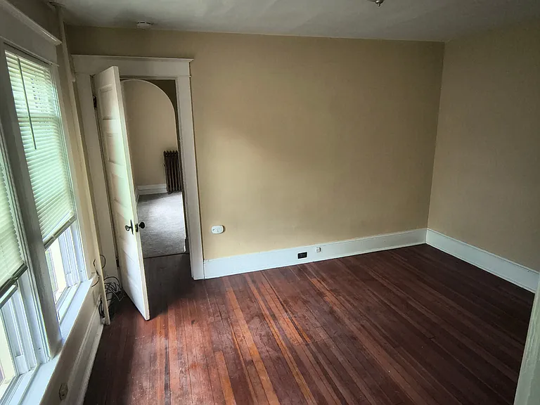 48 Cedar St #4 — Photo 2