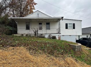 1135 3rd St, West Portsmouth, OH 45663