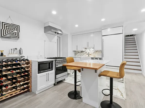 255 West 92nd Street image 6 of 10