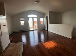 6620 52nd Rd FLOOR 2, Maspeth, NY 11378