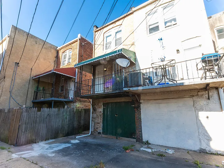 1514 N Luzerne Ave — Photo 26