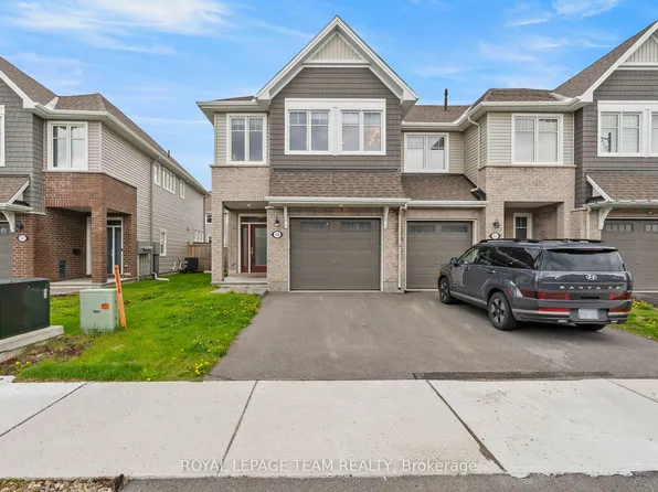 309 Cosanti Dr, Ottawa, ON K2S 2L1