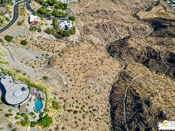 2nd image of 2390 Southridge Dr