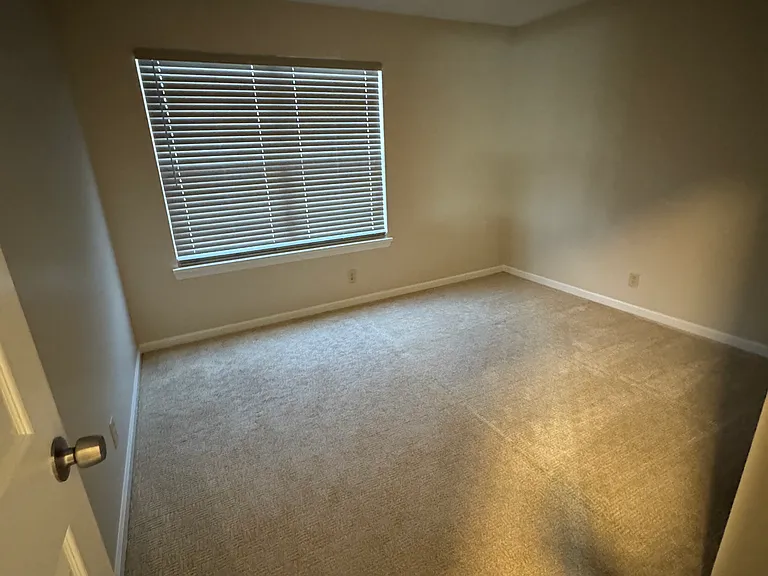 8023 Atwood Ct — Photo 11