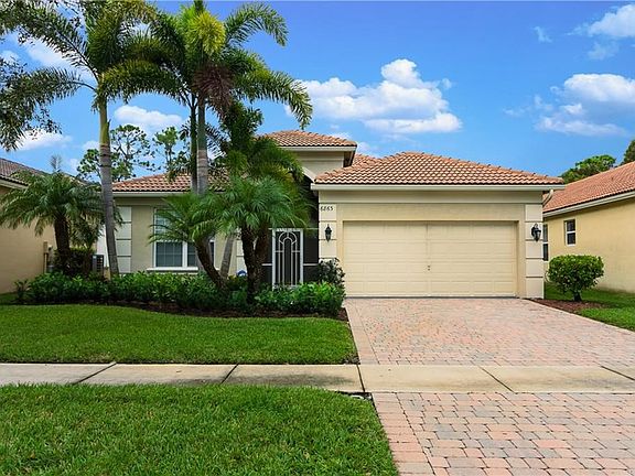 CBS home built in 2004.  3 bedrooms, den, 2 full, one half bath.  All tile or carpet floors.  Brand new stainless steel kitchen 