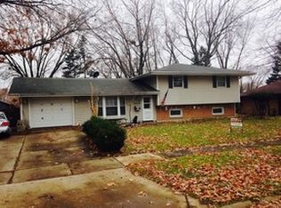 2270 Mayflower St, Aurora, IL 60506