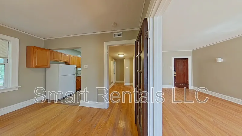 Studio, 1.0 bath, 600 sqft, $699 — Photo 3