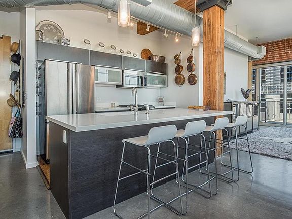 5th image of 136 Main St APT 401