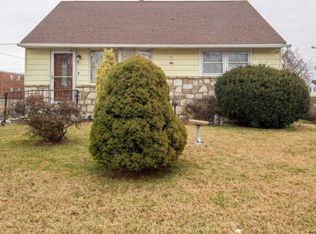 9401 Academy Rd, Philadelphia, PA 19114