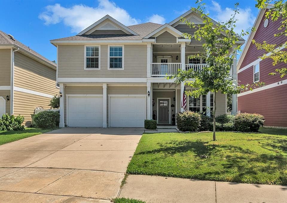 1st image of 10018 Lexington Dr