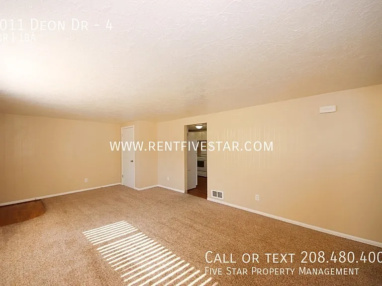 1011 Deon Dr #4 — Photo 5