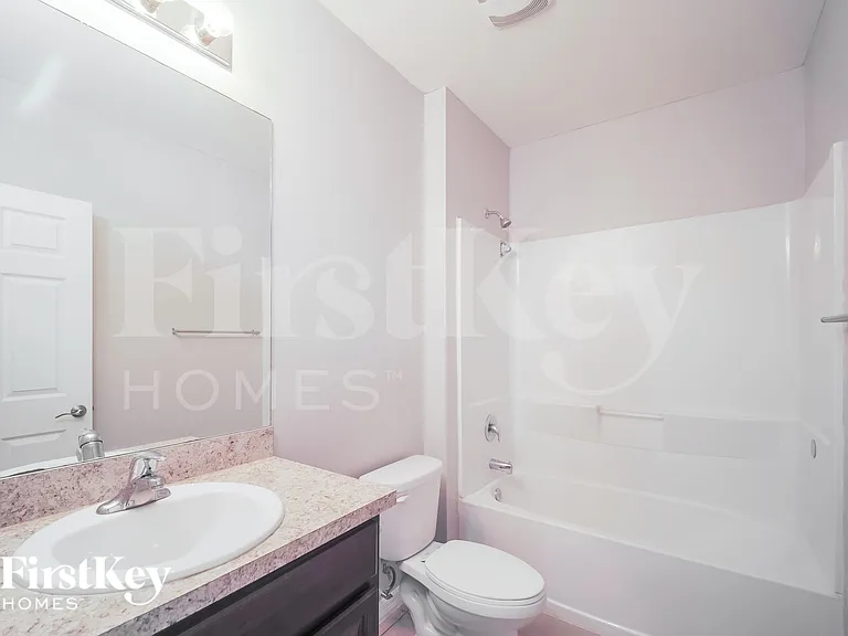 1627 SW 25th Ln — Photo 17