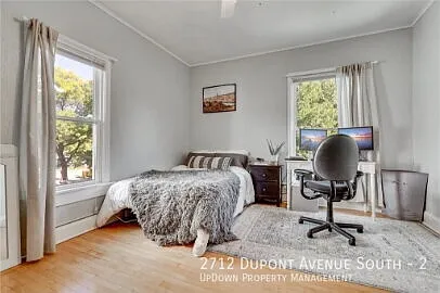 2712 Dupont Ave S #2 — Photo 9