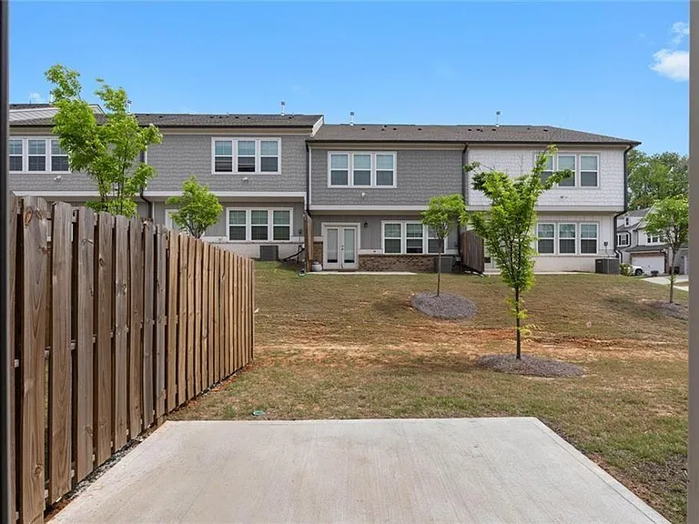 1923 Frisco Way — Photo 40