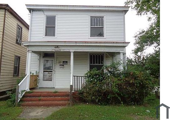1st image of 1021 Melville St