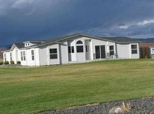 701 E Alexander Rd, Sunnyside, WA 98944