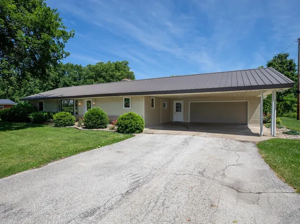 1336 Lincoln Hwy, Bourbon, IN 46504