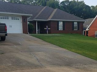 202 Mountain Ridge Rd, Millbrook, AL 36054