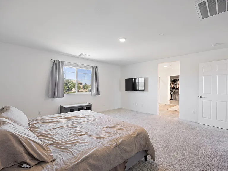 43864 Hampton St — Photo 15