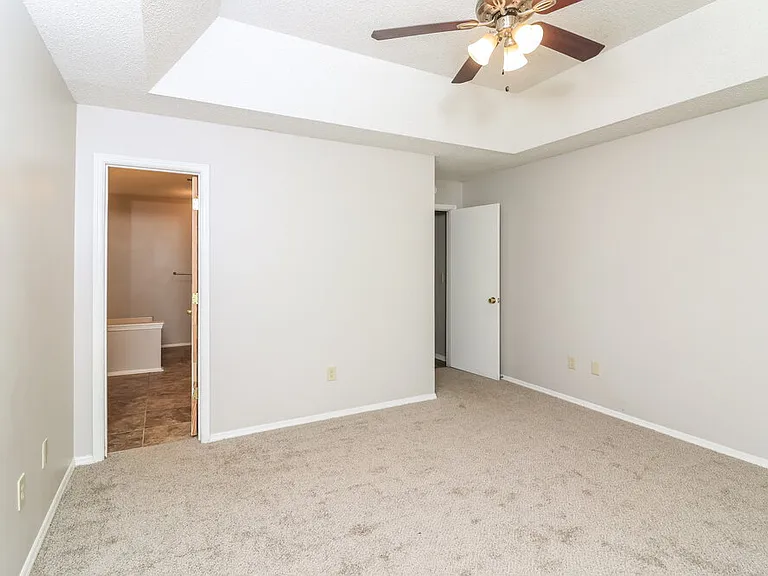 4034 Sharon Woods Dr — Photo 13