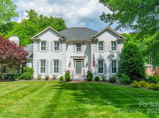 5135 Winding Brook Rd, Charlotte, NC 28226