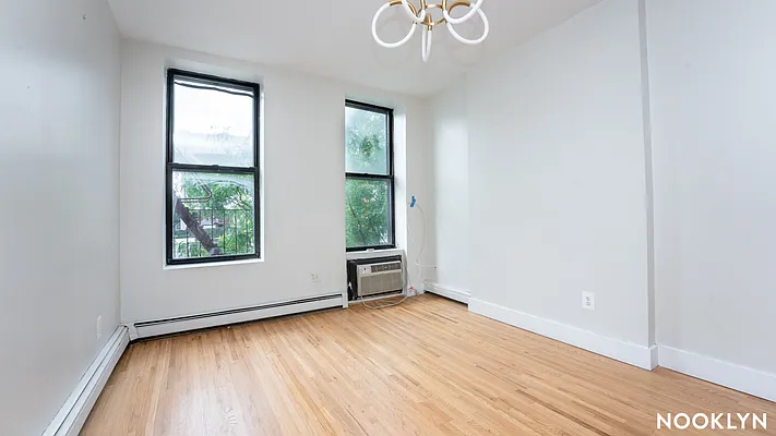 Rented by Nooklyn NYC LLC | media 30