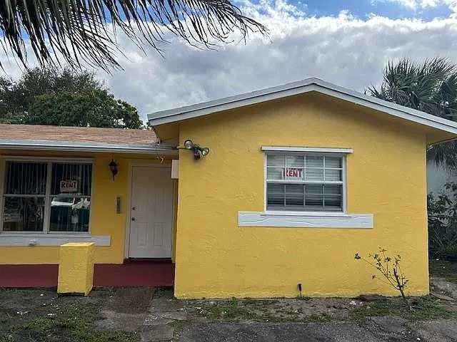 5414 NW 17th St