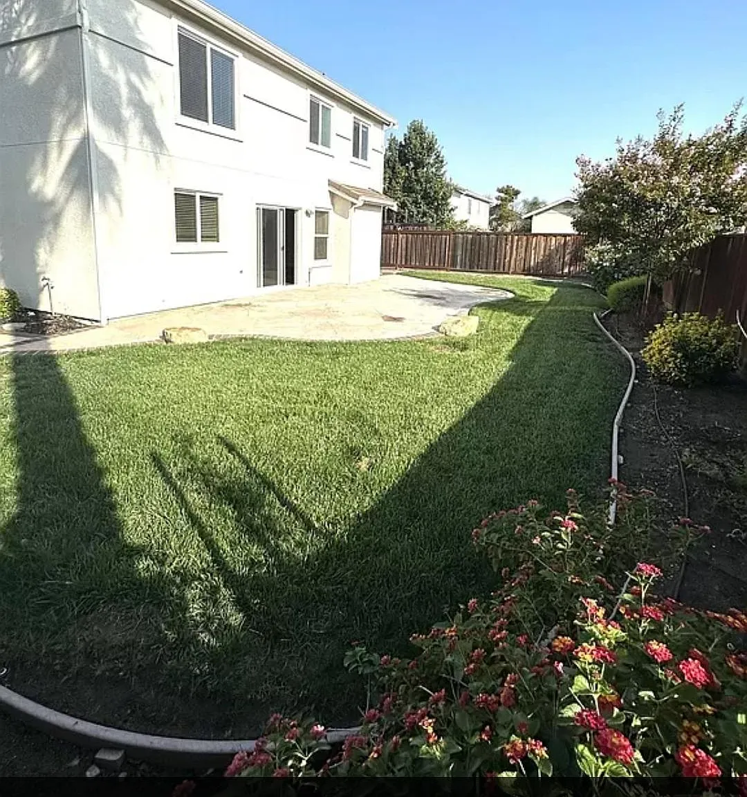 Thicket Pl, Brentwood — Photo 1