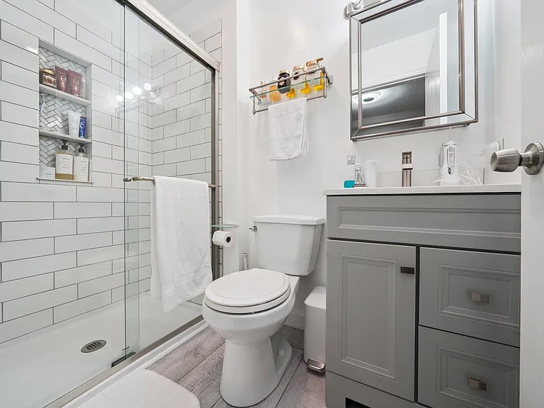 100 Willowbrook Ave #1 — Photo 17