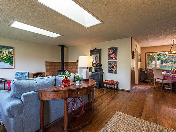 4th image of 3973 Brookwood Dr