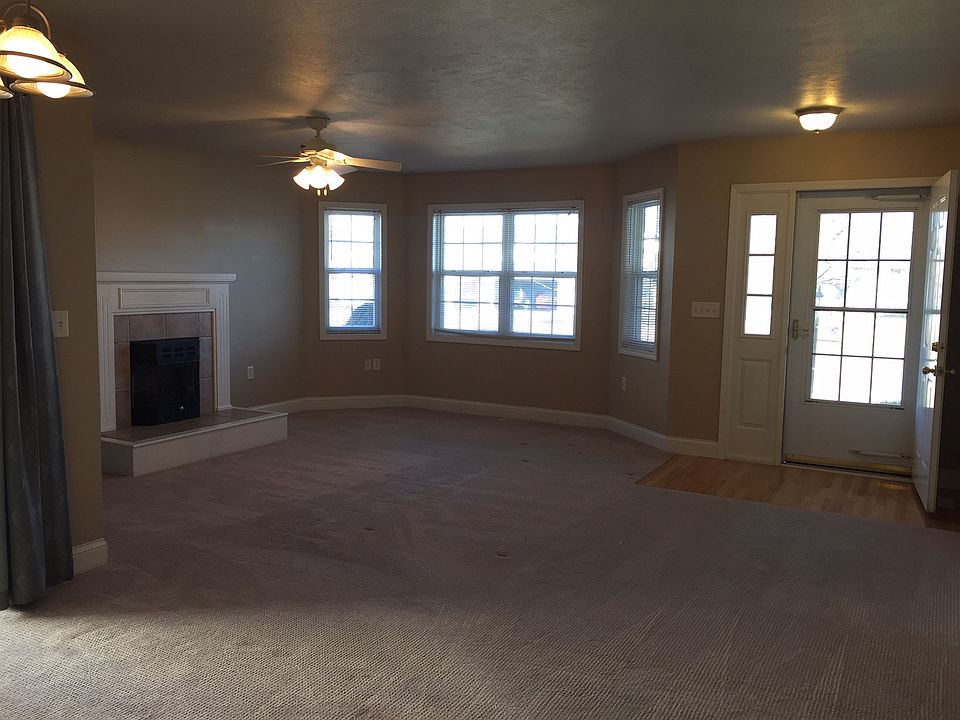 Front Room without Furniture