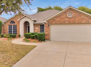 5704 Crowder Dr, Fort Worth, TX 76179