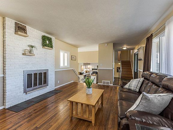 4th image of 1321 Brentwood Ct