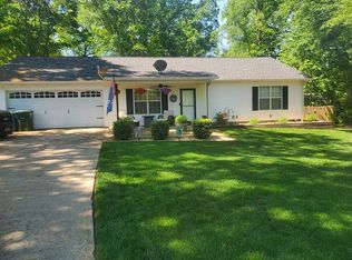 38 Amber Pl, Commerce, GA 30529