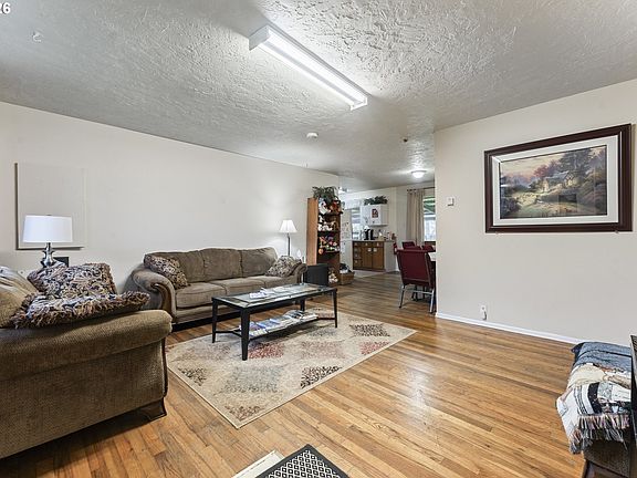 2nd image of 9477 SE Maloney Pl
