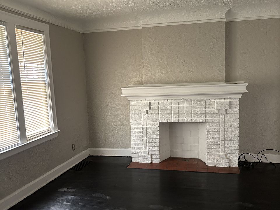1st image of 16194 Fielding St #2