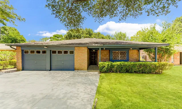 23114 Ludgate Dr