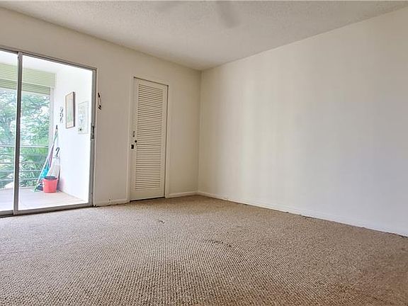 4th image of 3005 Upminster Dr #3005-J