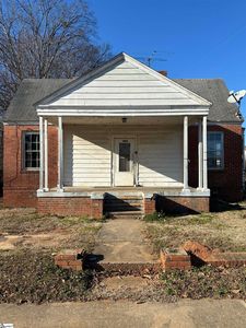 512 Magnolia St, Joanna, SC, 29351