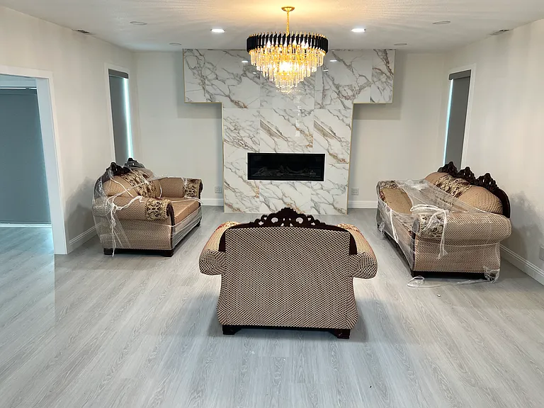 1241 Laverock Ln — Photo 4